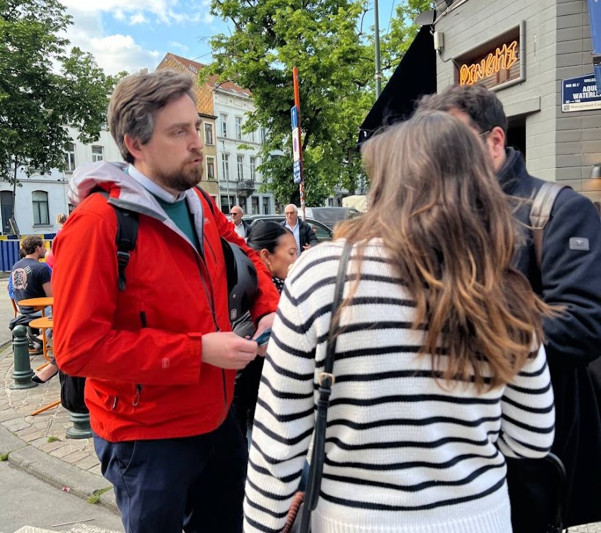 Pierre-Luc Vervandier en discussion